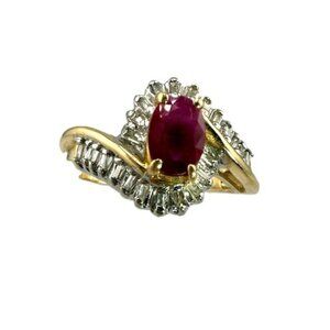 14K Gold Oval cut Ruby Ring with Diamonds - Size 6.5